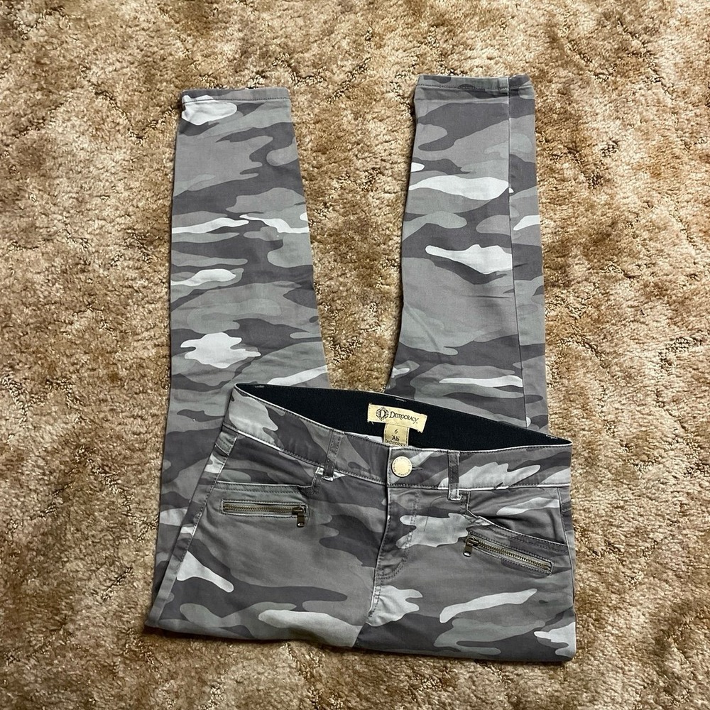 Democracy Ab Technology Gray Camouflage Jean Size 6 Woman's